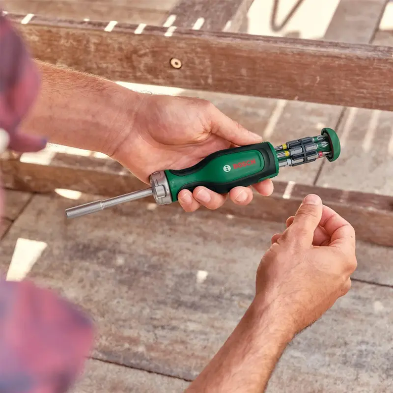 Destornillador carraca Bosch Home and Garden con 12 puntas